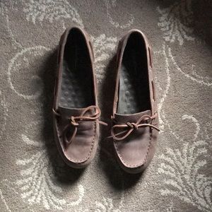 Eddie Bauer Slide Ons. Only worn a few times.